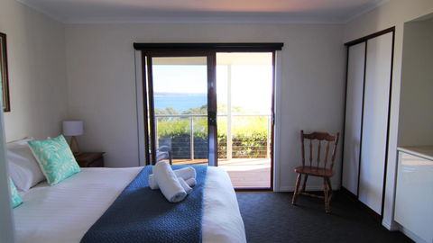 DOLPHIN LOOKOUT COTTAGE - Amazing Views Of The Bay Of Fires - Taree Accommodation 13