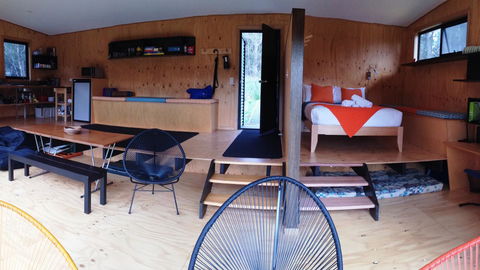 BAY OF FIRES ECO HUT Off Grid Experience At Binalong Bay - Taree Accommodation 8