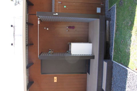 BAY OF FIRES ECO HUT Off Grid Experience At Binalong Bay - Taree Accommodation 1