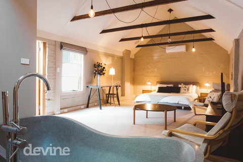 Devine Stays - Hayloft On ELizabeth - Taree Accommodation 13