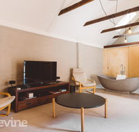 Devine Stays - Hayloft on ELizabeth - Taree Accommodation