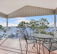 Waterfront Spectacular - Taree Accommodation