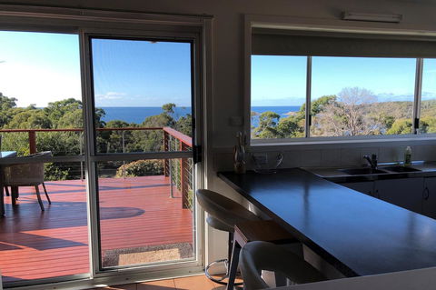 BAY OF FIRES SEACHANGE Ocean Frontage - Taree Accommodation 3