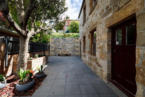 Blue Magnolia - Taree Accommodation 3