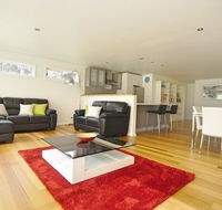 Seaview Apartment - Taree Accommodation