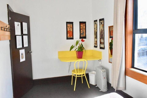 Hobart's Accommodation & Hostel - Taree Accommodation 3
