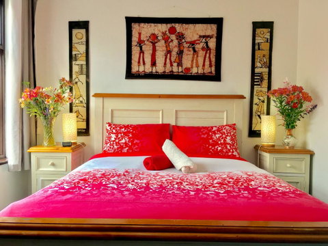 Hobart's Accommodation & Hostel - Taree Accommodation 0