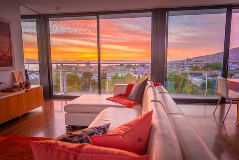 Avalon City Retreat - Taree Accommodation 19