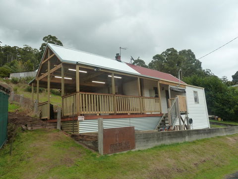 Riders Hut - Derby - Taree Accommodation 1