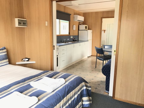 Strahan Beach Tourist Park - Taree Accommodation 3