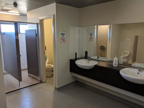 Swansea Backpacker Lodge - Taree Accommodation 33