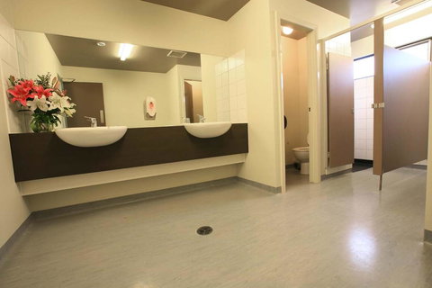 Swansea Backpacker Lodge - Taree Accommodation 9