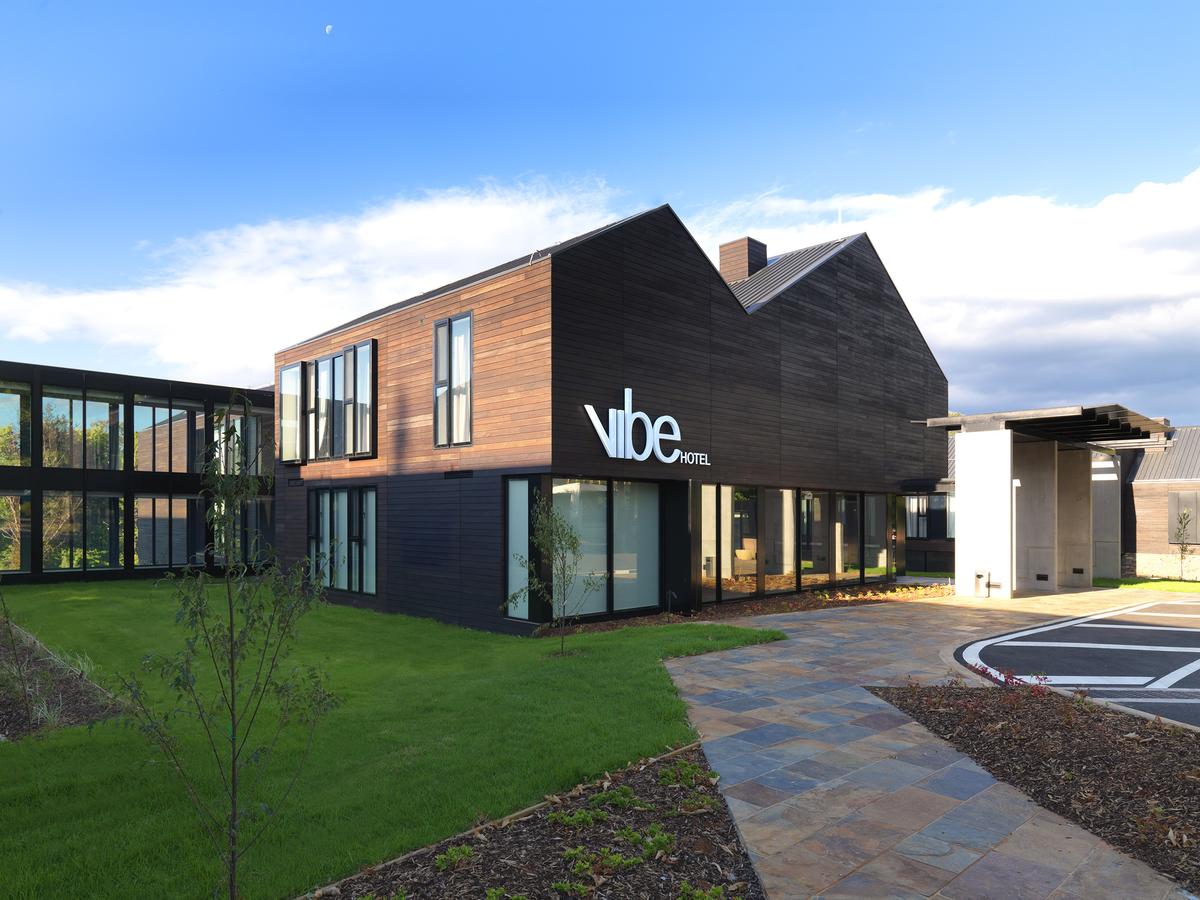 Upper Beaconsfield VIC Taree Accommodation