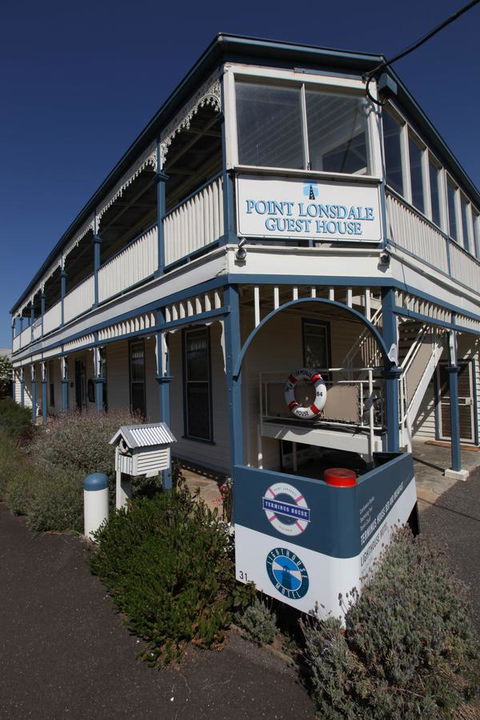 Point Lonsdale Guest House - Taree Accommodation 0