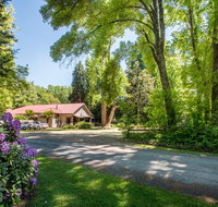 Avalon House - Taree Accommodation