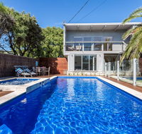 Front Beach House - Taree Accommodation