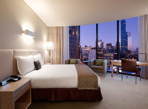 Crown Promenade Melbourne - Taree Accommodation 5