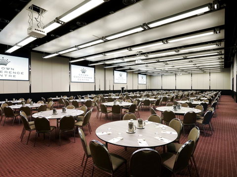 Crown Promenade Melbourne - Taree Accommodation 17