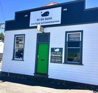 54 on Bank - Taree Accommodation