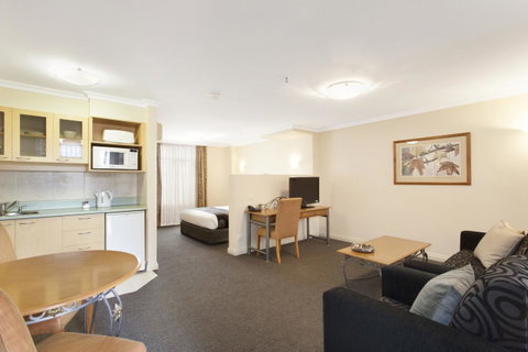 Melbourne Metropole Central Official - Taree Accommodation 29