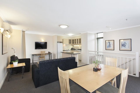 Melbourne Metropole Central Official - Taree Accommodation 14