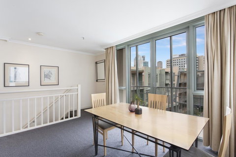 Melbourne Metropole Central Official - Taree Accommodation 5