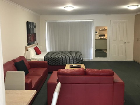 Beachcomber Motel & Apartments - Taree Accommodation 12