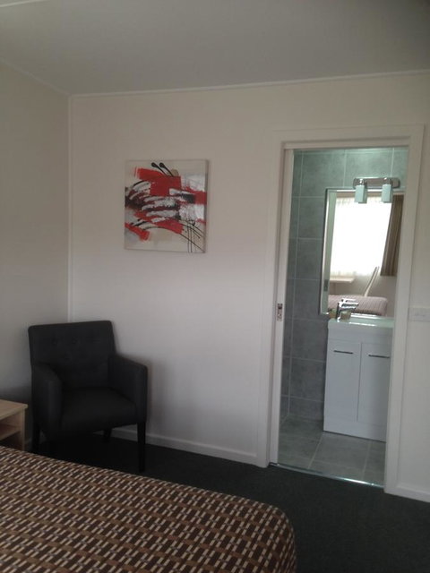 Beachcomber Motel & Apartments - Taree Accommodation 25