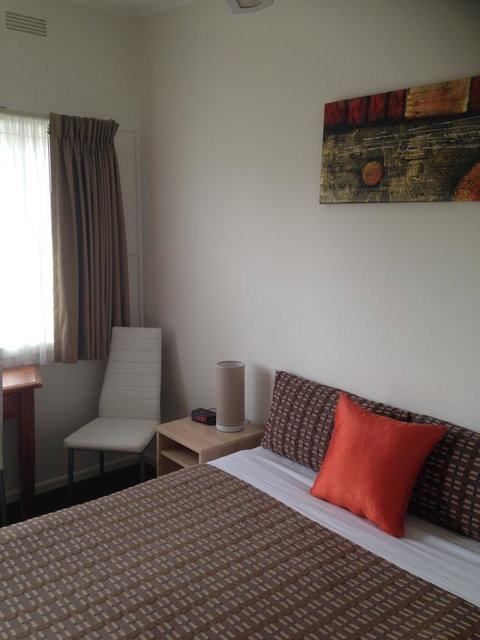 Beachcomber Motel & Apartments - Taree Accommodation 40