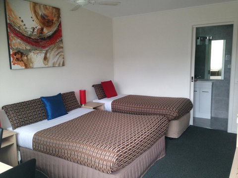 Beachcomber Motel & Apartments - Taree Accommodation 35
