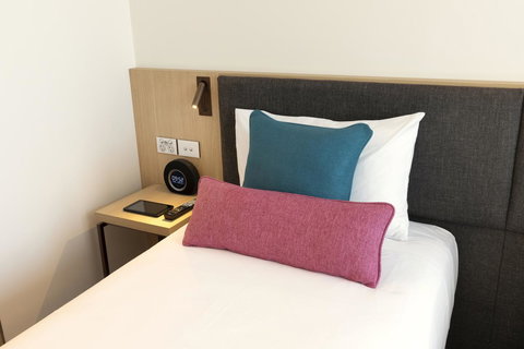 Ibis Melbourne Central - Taree Accommodation 9