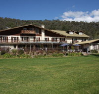 Bright Chalet - Taree Accommodation