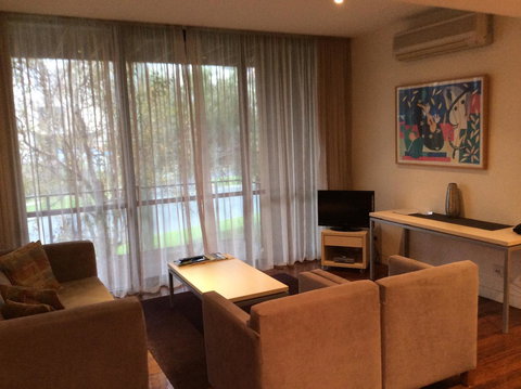 Phillip Island Apartments - Taree Accommodation 25