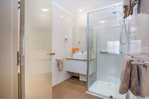 Comfort Inn Warrnambool International - Taree Accommodation 3