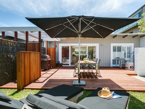 Capella Villa No. 4 - Stunning Luxury Decor Inside And Out - Taree Accommodation 0