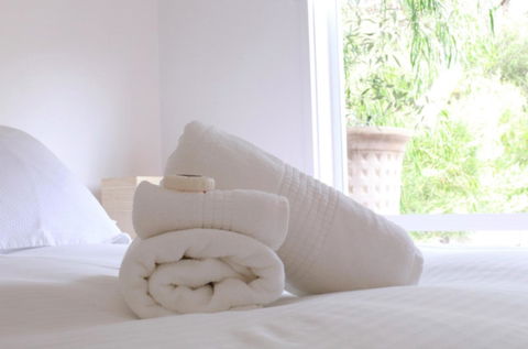 Capella Villa No. 4 - Stunning Luxury Decor Inside And Out - Taree Accommodation 13