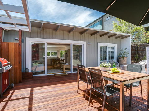 Capella Villa No. 4 - Stunning Luxury Decor Inside And Out - Taree Accommodation 8