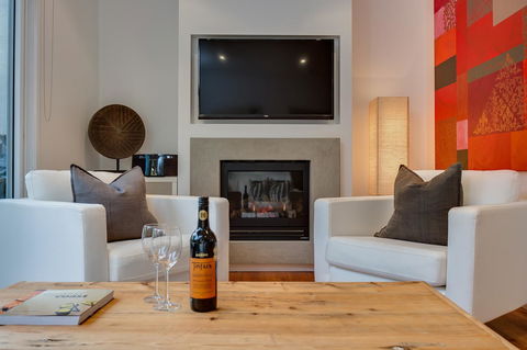 Capella Villa No. 4 - Stunning Luxury Decor Inside And Out - Taree Accommodation 2