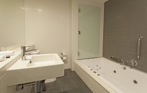 Causeway 353 Hotel - Taree Accommodation 9