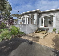 Sunset on Scott - Relax in tranquility  style - Taree Accommodation