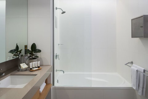 Atura Dandenong - Taree Accommodation 9