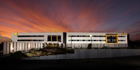 Atura Dandenong - Taree Accommodation 0