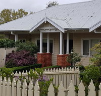 Healesville House - Fig Tree House - Taree Accommodation