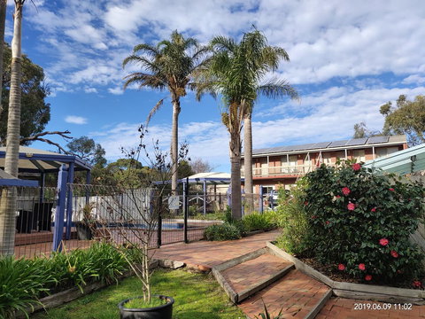 Coachman Motel And Holiday Units - Taree Accommodation 14