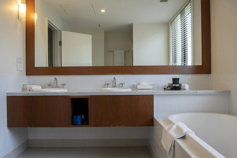 Yarra Valley Lodge - Taree Accommodation 17