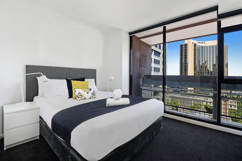ULTIQA Little Collins (located At The Hero Apartment Building) - Taree Accommodation 1