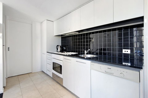 ULTIQA Little Collins (located At The Hero Apartment Building) - Taree Accommodation 24