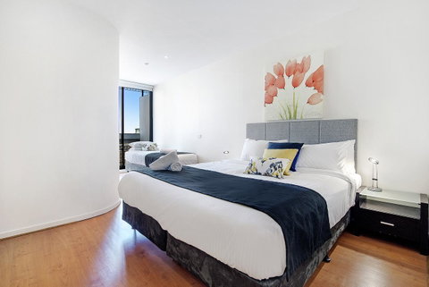 ULTIQA Little Collins (located At The Hero Apartment Building) - Taree Accommodation 16