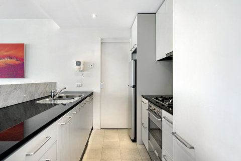 ULTIQA Little Collins (located At The Hero Apartment Building) - Taree Accommodation 12