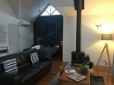 Two Truffles Cottages - Taree Accommodation 12